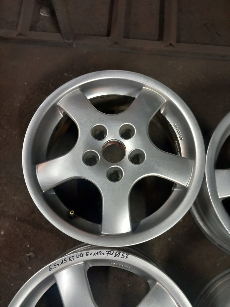4x Alufelge 15 Zoll 6.5" 5x112 40ET KBA44882 Mercedes-Benz Octavia I Golf V FEL2616977301nu