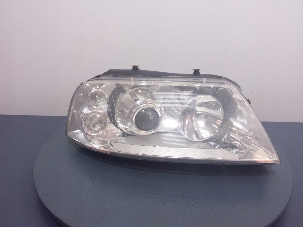 Frontscheinwerfer Seat Alhambra 301182272 Rechts Scheinwerfer Headlight