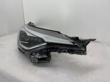 Laden Sie das Bild in den Galerie-Viewer, Frontscheinwerfer Toyota C-Hr 81110F42800 Rechts Scheinwerfer Headlight SCH1087785470wx