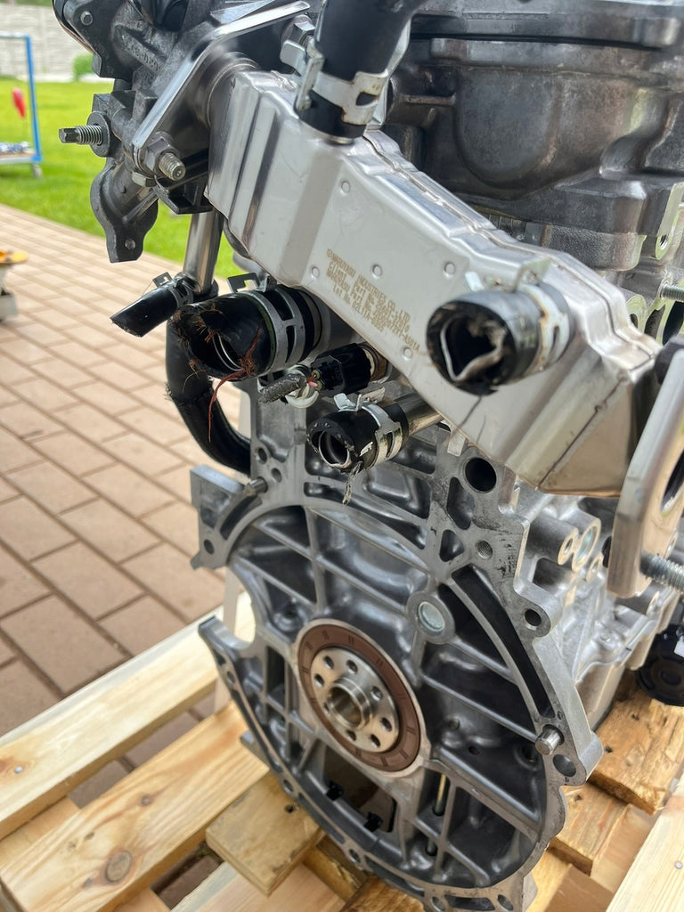 Motor Toyota I 2ZR-FXE 1.8 44TKm Hybrid Engine Unkomplett