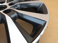 Load image into Gallery viewer, 1x Alufelge 17 Zoll 7.0" 5x114.3 53ET Glanz Grau 52910-G4300 Hyundai Ix35 Mg FEL2068060565ev