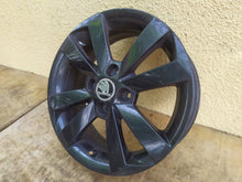 Laden Sie das Bild in den Galerie-Viewer, 1x Alufelge 15 Zoll 5.5&quot; 4x100 41ET 1ST601025H Skoda Citigo Rim Wheel