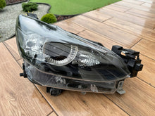 Laden Sie das Bild in den Galerie-Viewer, Frontscheinwerfer Mazda Demio D43N-51030 LED Rechts Scheinwerfer Headlight