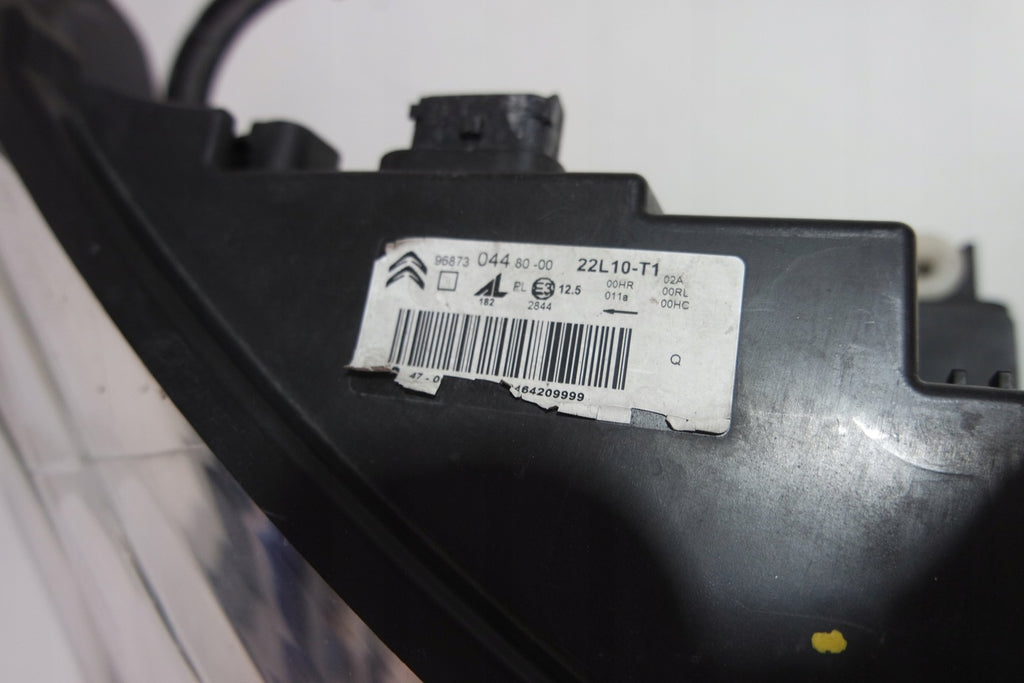 Frontscheinwerfer Citroën C4 II B7 9687304480 Ein Stück (Rechts oder Links)