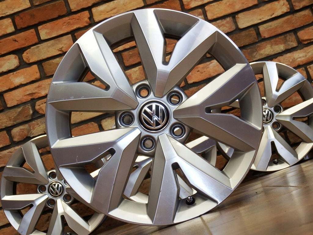 4x Alufelge 16 Zoll 6.5" 5x112 48ET Glanz Silber VW Golf Touran Rim Wheel FEL1050158444cu