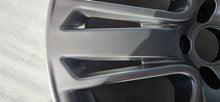 Laden Sie das Bild in den Galerie-Viewer, 1x Alufelge 19 Zoll 8.0" 5x112 26ET Glanz Schwarz 8T0601025 Audi A5 Rim Wheel FEL6704272761gv