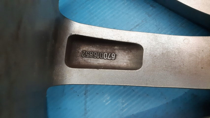 1x Alufelge 18 Zoll 8.5" 5x114.3 44ET 670016852 Maserati Rim Wheel