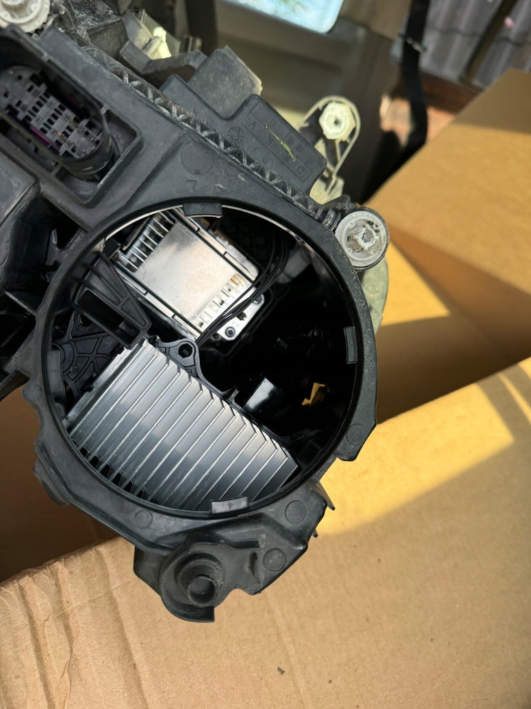 Frontscheinwerfer Mercedes-Benz Gle A1679065704 LED Rechts oder Links