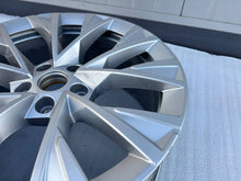 Laden Sie das Bild in den Galerie-Viewer, 1x Alufelge 18 Zoll 3P0601025G Skoda Superb I Rim Wheel FEL1338741259bc