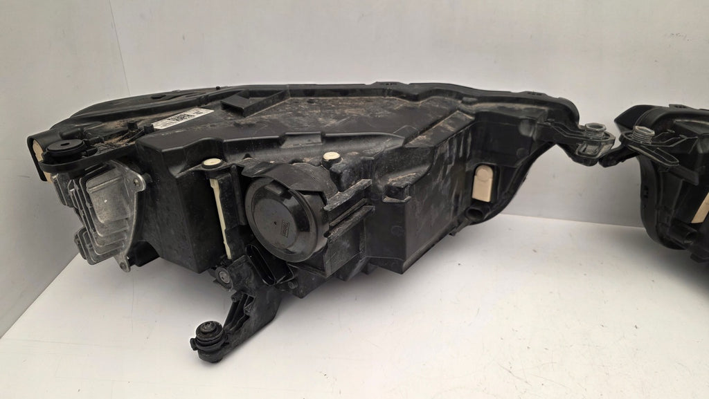 Frontscheinwerfer VW T-Roc 2GA941005F 2GA941006F LED Ein Satz Headlight SCH7330414444ic