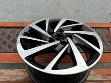 Load image into Gallery viewer, 1x Alufelge 16 Zoll 6.5&quot; 5x112 48ET 5TA601025L VW Touran Rim Wheel