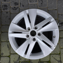Load image into Gallery viewer, 1x Alufelge 16 Zoll 7.0" 5x112 48ET Glanz Silber 5H0601025 VW Golf Viii FEL8095747025qf