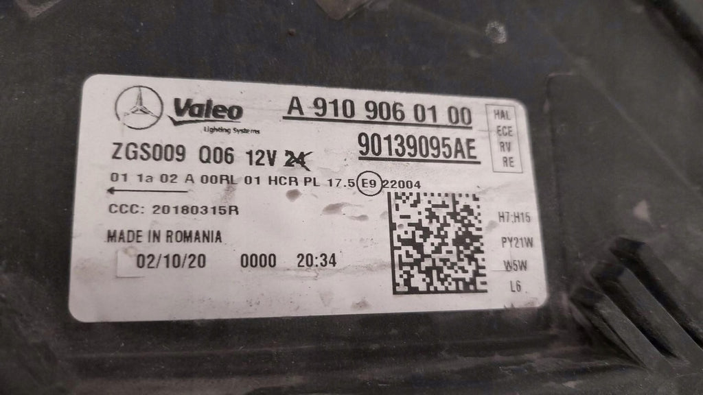 Frontscheinwerfer Mercedes-Benz Sprinter RKC11711 Vorderseite Headlight