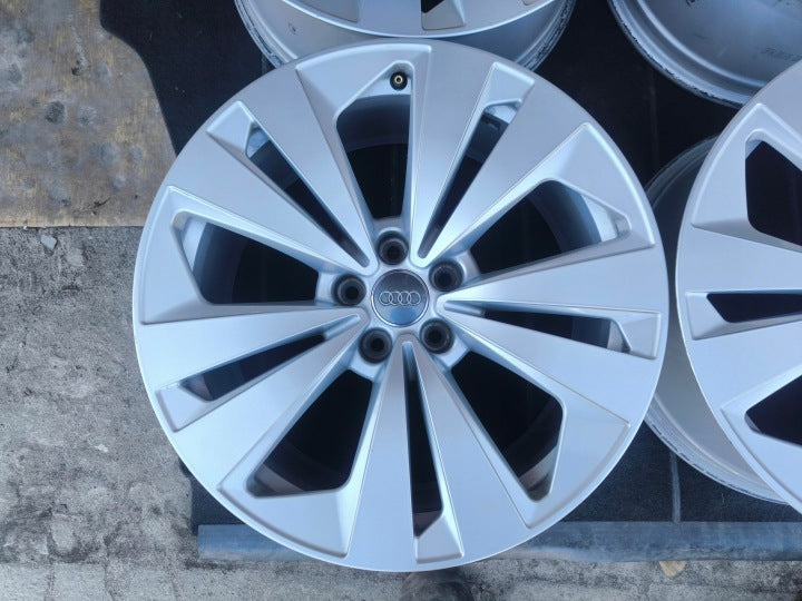 4x Alufelge 19 Zoll 8.5" 5x112 20ET 4M8601025 Audi Q5 Q3 Passat Phaeton FEL7324142562ll