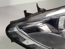 Laden Sie das Bild in den Galerie-Viewer, Frontscheinwerfer Mercedes-Benz Sprinter A9109060100 Rechts Headlight SCH3726597201rn