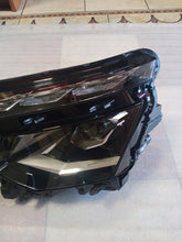 Laden Sie das Bild in den Galerie-Viewer, Frontscheinwerfer Skoda Kamiq 655941015C Links Scheinwerfer Headlight SCH5946530841tg