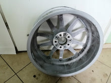 Load image into Gallery viewer, 1x Alufelge 18 Zoll 7.0&quot; 5x120 22ET 6880047 BMW X3 G01 Rim Wheel