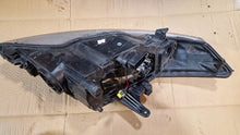 Laden Sie das Bild in den Galerie-Viewer, Frontscheinwerfer Ford Mondeo 7S71-13D155-AN Xenon Links Scheinwerfer Headlight SCH1232560259ic