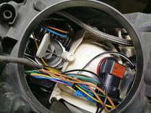 Load image into Gallery viewer, Frontscheinwerfer VW Touran 1T1941752A Rechts Scheinwerfer Headlight SCH8112811337uv