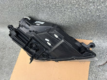 Load image into Gallery viewer, Frontscheinwerfer Seat Leon 5F1941007K Links Scheinwerfer Headlight SCH4229316452vc