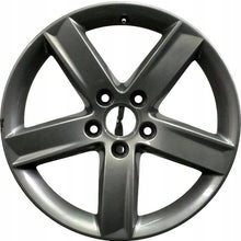 Laden Sie das Bild in den Galerie-Viewer, 1x Alufelge 17 Zoll 7.0" 5x112 48ET Glanz Graphit 8K0071497 Audi Rim Wheel FEL6939360246pu