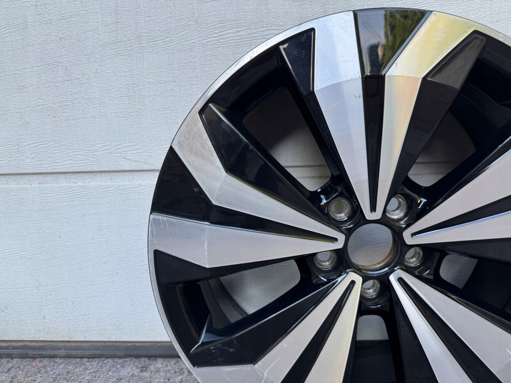 1x Alufelge 17 Zoll 6.5" 5x100 39ET Glanz Schwarz 2GM601025M VW T-Cross FEL7729629670ar