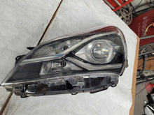 Load image into Gallery viewer, Frontscheinwerfer Toyota Yaris Links Scheinwerfer Headlight SCH7992603403au