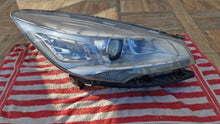 Laden Sie das Bild in den Galerie-Viewer, Frontscheinwerfer Ford Kuga CV44-13D154-AH Xenon Rechts Scheinwerfer Headlight SCH2556074600ci