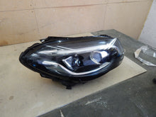 Laden Sie das Bild in den Galerie-Viewer, Frontscheinwerfer Mercedes-Benz W246 A2469067001 Rechts Scheinwerfer Headlight SCH8421156225jr