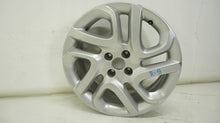Load image into Gallery viewer, 1x Alufelge 17 Zoll 6.5" 4x100 40ET Glanz Silber 403008829R Dacia Captur FEL9280813575wz