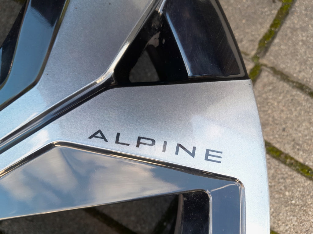 1x Alufelge 20 Zoll 8.0" 5x114.3 40ET Glanz Schwarz 403001493R Alpine I FEL9617370533kr