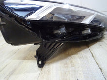 Laden Sie das Bild in den Galerie-Viewer, Frontscheinwerfer Dacia Sandero III Logan 260103884R LED Rechts Headlight SCH7845445717ii