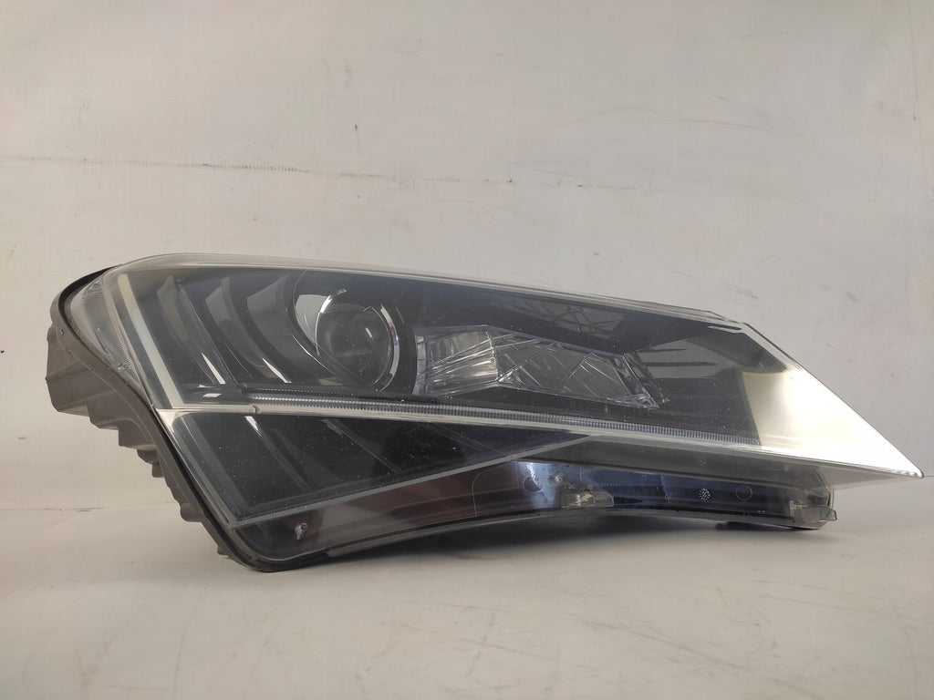 Frontscheinwerfer Skoda Superb III 3V1941016B LED Rechts Scheinwerfer Headlight