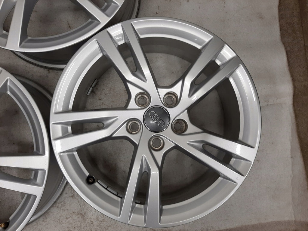 4x Alufelge 17 Zoll 6.5" 5x112 43ET Glanz Silber 8V0601025DK Audi Rim Wheel FEL6381213204pz
