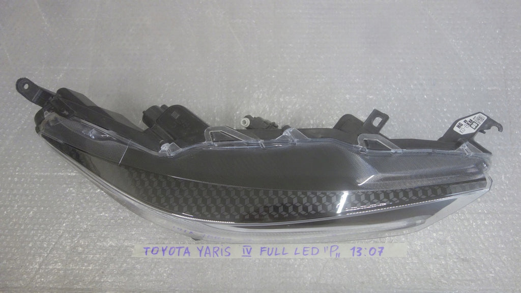 Frontscheinwerfer Toyota Yaris LED Rechts Scheinwerfer Headlight SCH8914461341ml