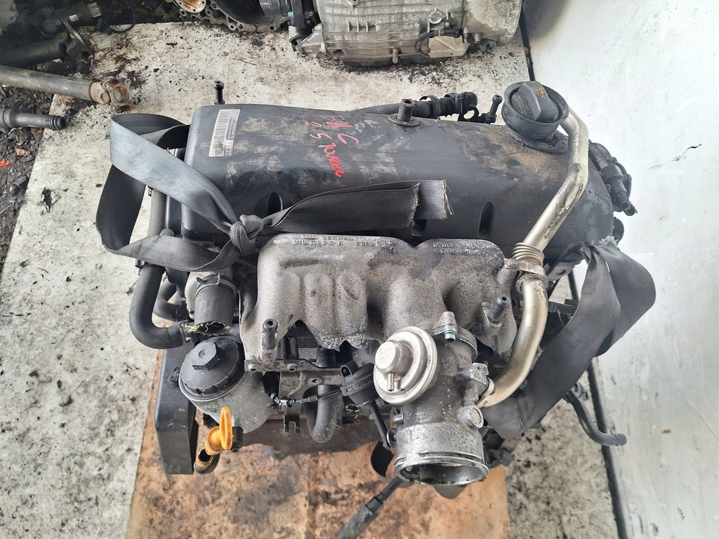 Motor VW Touareg BAC 2.5 TDI 174PS 128kW 200TKm Diesel Engine Unkomplett