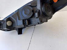 Laden Sie das Bild in den Galerie-Viewer, Frontscheinwerfer Ford Fiesta C1BB-13W030-CE C1BB-13W029-CE LED Ein Satz SCH4398343286cx