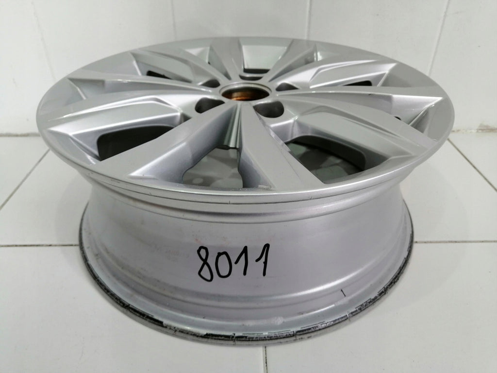 1x Alufelge 15 Zoll 5.5" 5x100 40ET Silber 2G0601025 VW Polo Rim Wheel