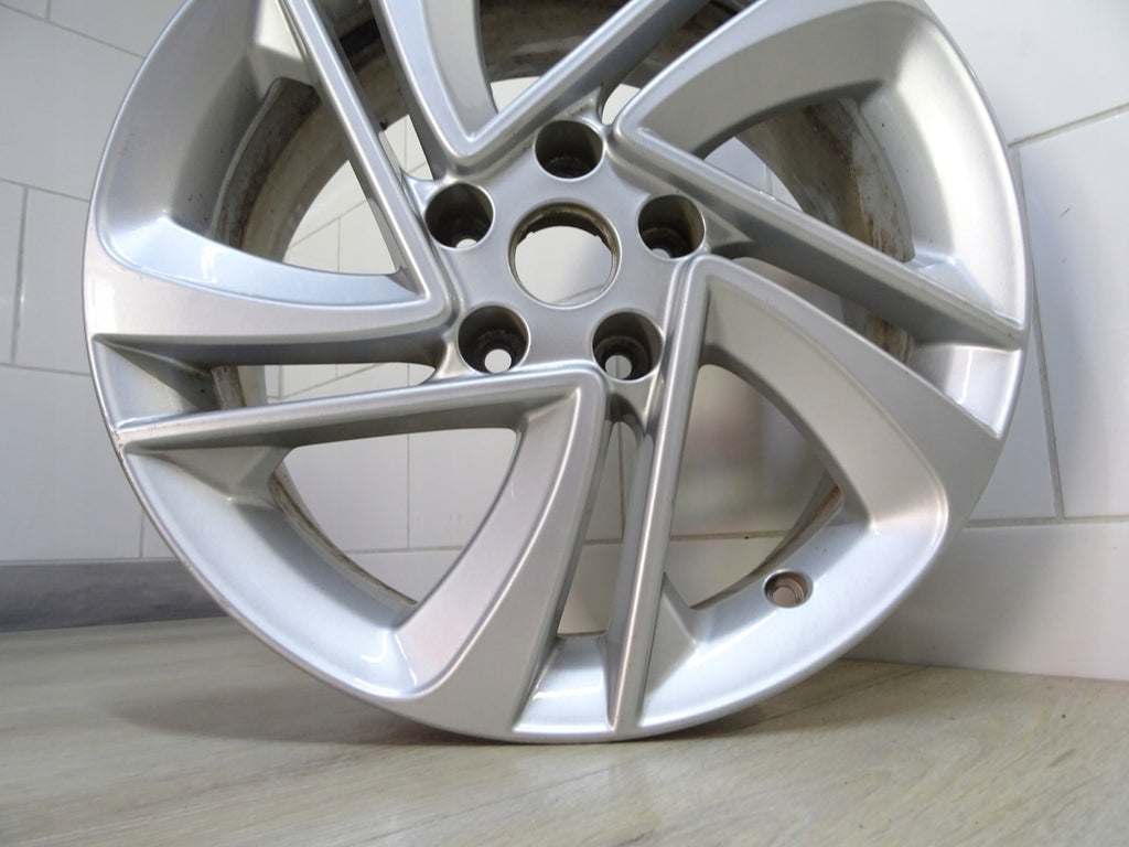1x Alufelge 17 Zoll 7.0" 5x114.3 40ET KE409-4E200, 8201485175 Nissan 1 Rim Wheel