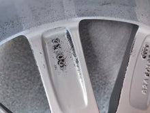 Laden Sie das Bild in den Galerie-Viewer, 1x Alufelge 16 Zoll 6.5" 5x100 40ET Glanz Silber 82A601025 Audi A1 Rim Wheel FEL3582312777ko