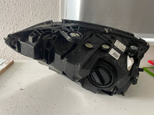 Laden Sie das Bild in den Galerie-Viewer, Frontscheinwerfer Mercedes-Benz W206 A2069066104 Links Scheinwerfer Headlight SCH9113220090eh