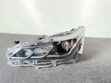 Load image into Gallery viewer, Frontscheinwerfer Toyota Corolla Links Scheinwerfer Headlight SCH4175140373mc