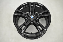 Laden Sie das Bild in den Galerie-Viewer, 4x Alufelge 18 Zoll 8.0" 5x112 57ET Glanz Schwarz 8092352 BMW F44 1 F40 FEL4537053050ge