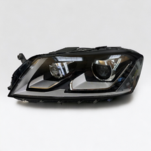 Laden Sie das Bild in den Galerie-Viewer, Frontscheinwerfer VW Passat B7 3AB941751 Xenon Links Scheinwerfer Headlight