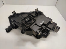 Laden Sie das Bild in den Galerie-Viewer, Frontscheinwerfer Seat Ateca 576941031B Full LED Ein Stück (Rechts oder Links)