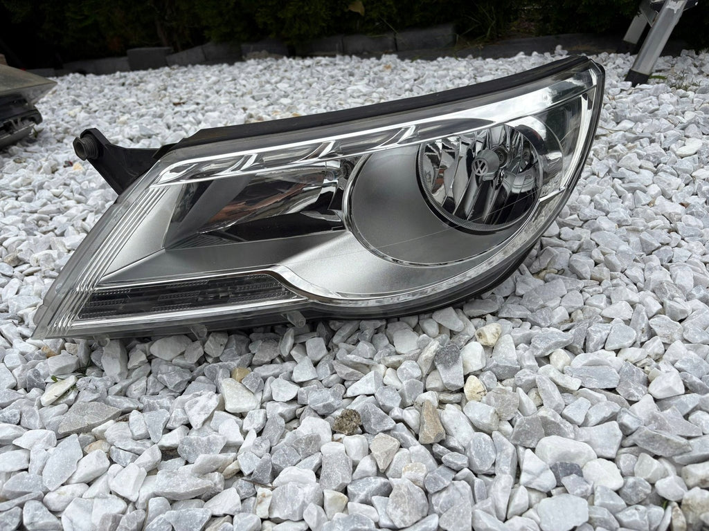Frontscheinwerfer VW Tiguan Ein Stück (Rechts oder Links) Scheinwerfer Headlight