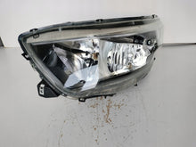 Laden Sie das Bild in den Galerie-Viewer, Frontscheinwerfer Iveco Daily I 5802476874 Links Scheinwerfer Headlight SCH9760047904zt