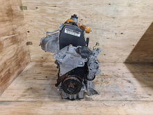 Laden Sie das Bild in den Galerie-Viewer, Motor Seat VW Jetta CBP 2.0 FSI 115PS 85kW 72TKm 2012 Benzin Engine Unkomplett