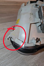 Laden Sie das Bild in den Galerie-Viewer, Frontscheinwerfer Mercedes-Benz W203 A2038203861 Xenon Rechts Headlight SCH9124122306md