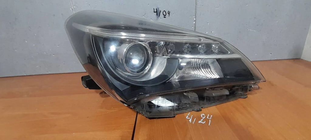 Frontscheinwerfer Toyota Yaris MIA11581 Rechts Scheinwerfer Headlight